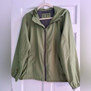 Eddie Bauer Women’s Sport Olive Windbreaker with Hood XL